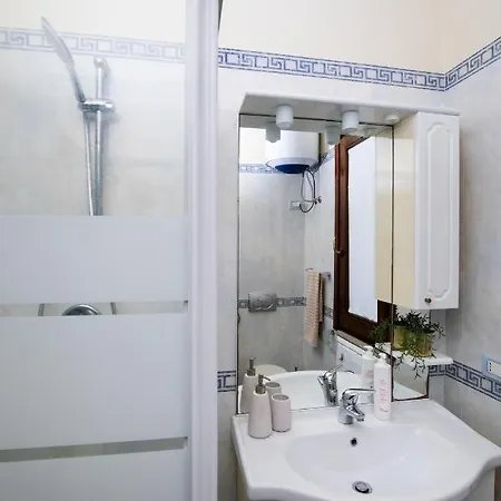 Villa Erma With Pool By Wonderful Italy