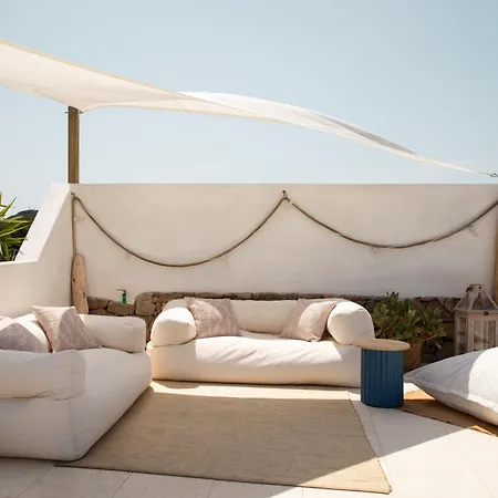 Villa Erma With Pool By Wonderful Italy